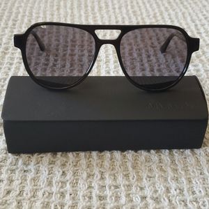 MVMT Polorized Sunglasses